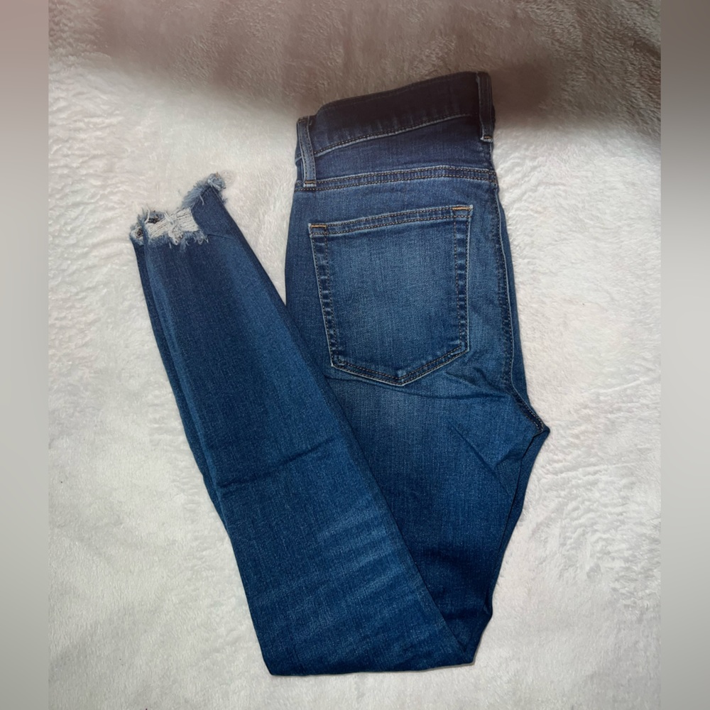 LOFT Skinny Jeans 2/26